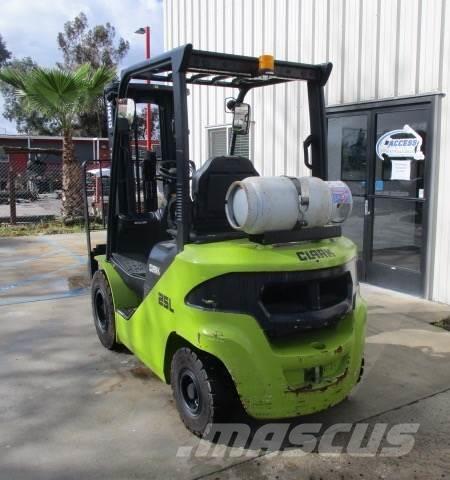 Clark S25L Gaffeltrucker - Annet