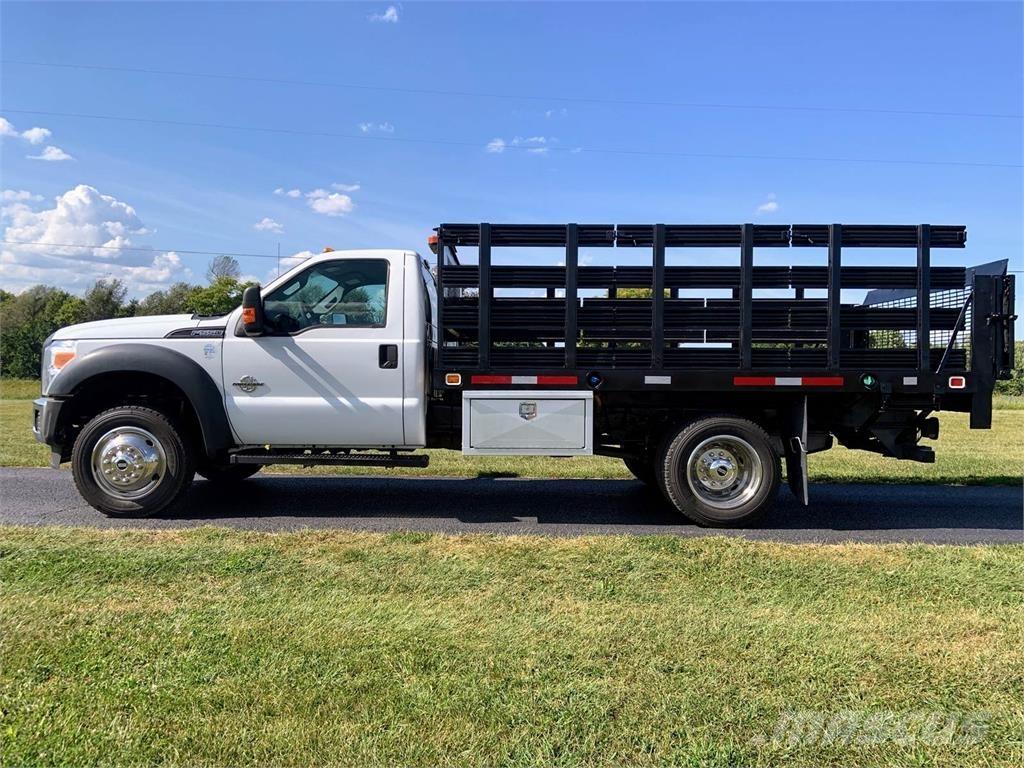 Ford 550 Dyretransport