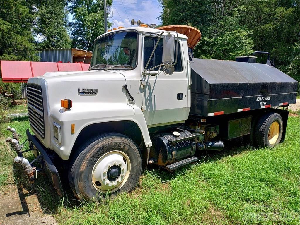 Ford 8000 Tankbiler