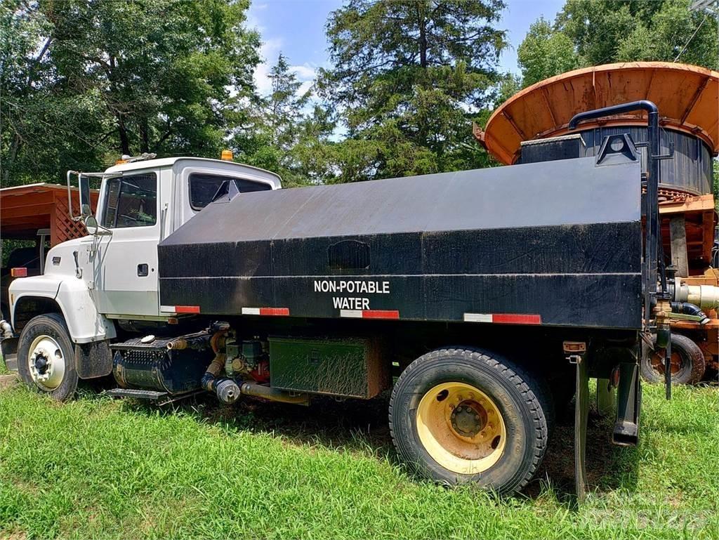 Ford 8000 Tankbiler