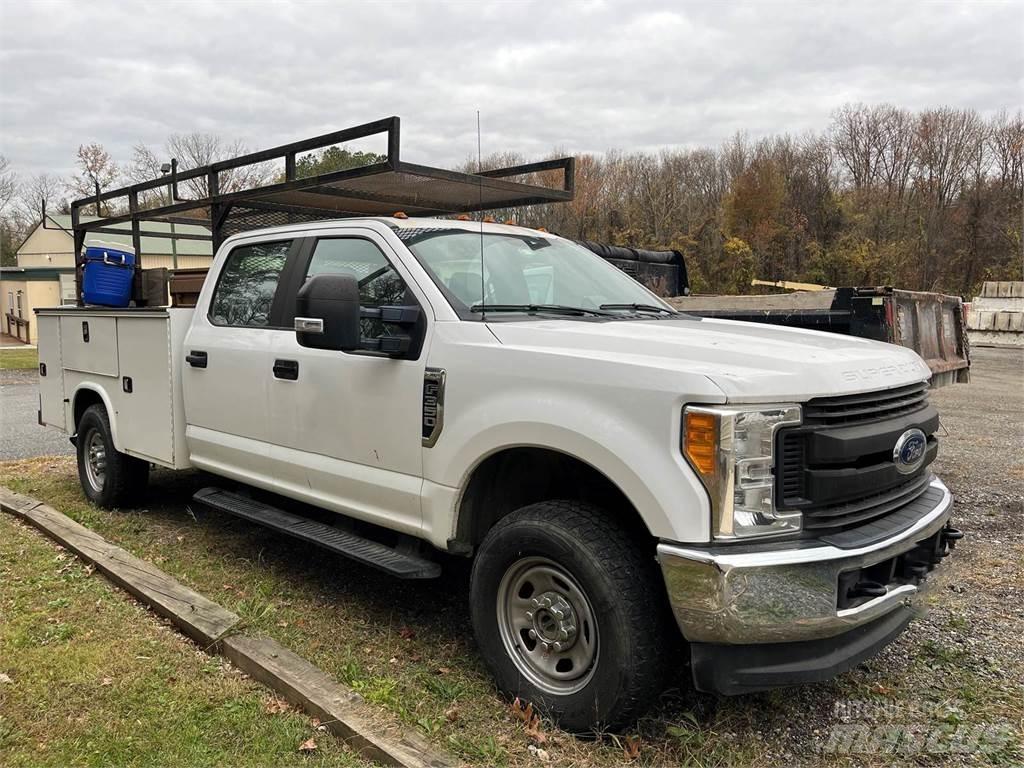 Ford F-350 Kommunalt / generelt kjøretøy
