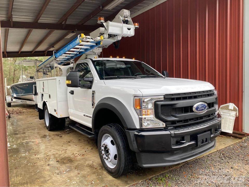 Ford F-450 Bilmontert lift