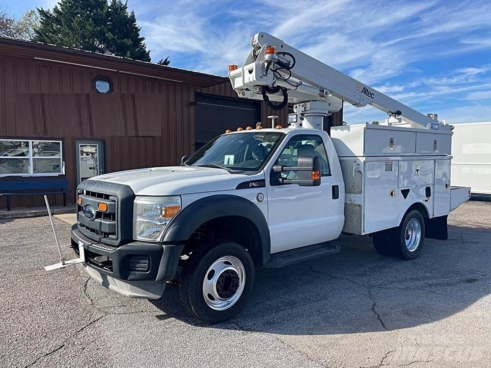 Ford F-450 Bilmontert lift