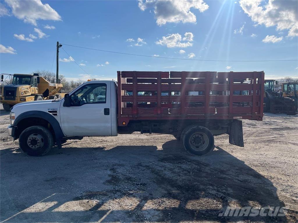 Ford F-450 Dyretransport