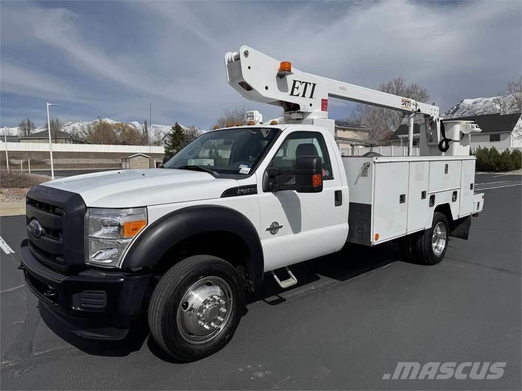 Ford F-450 Bilmontert lift