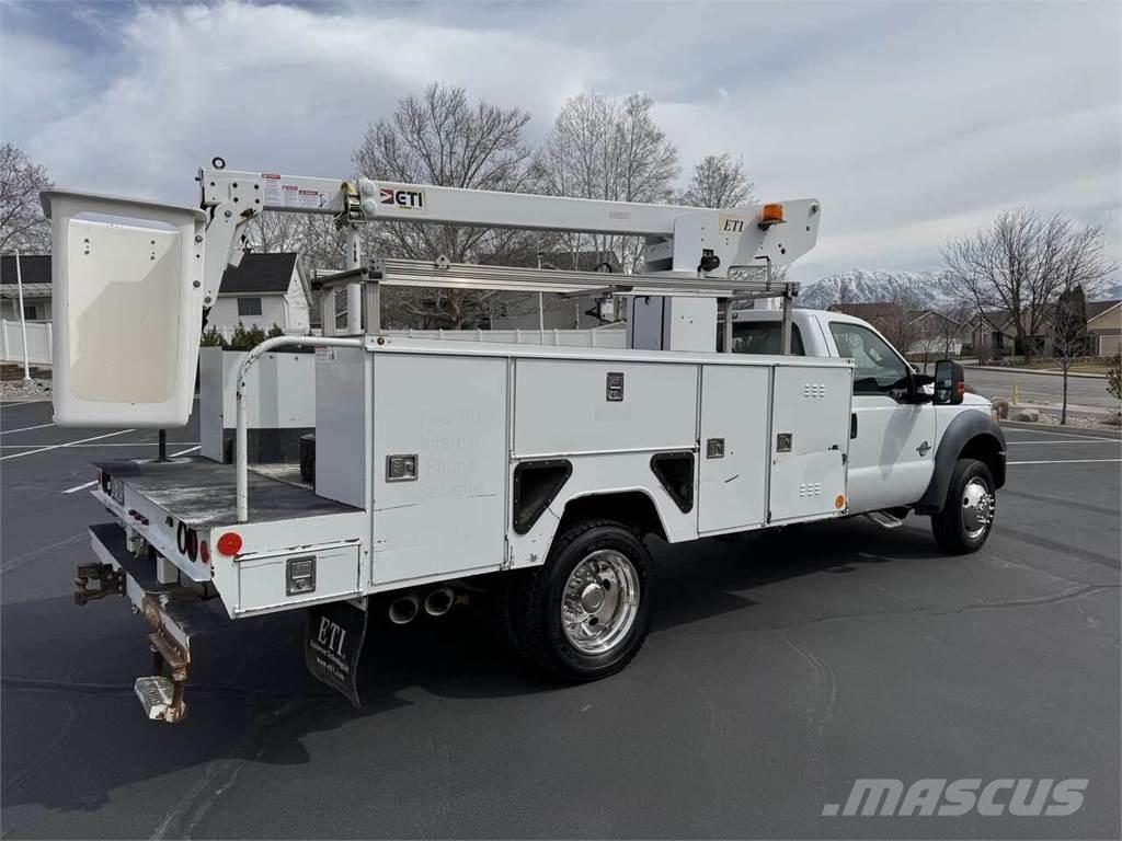 Ford F-450 Bilmontert lift