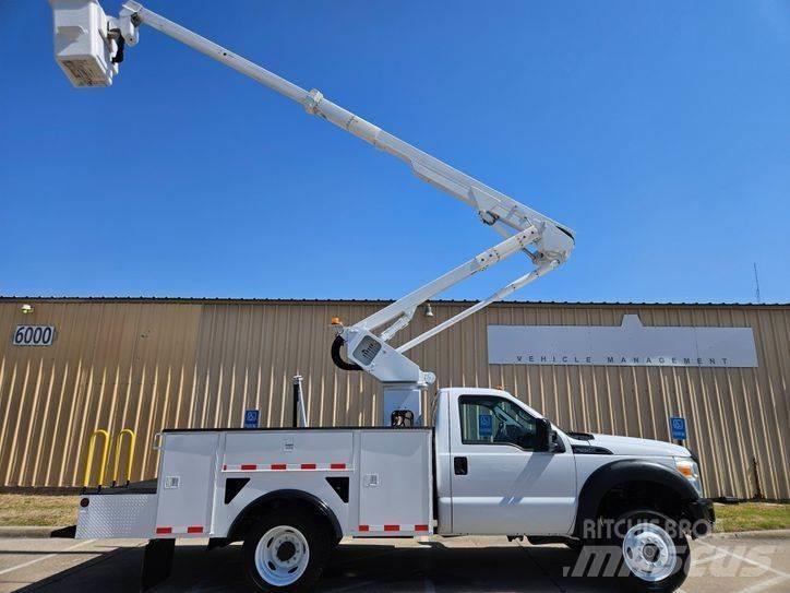 Ford F - 550 Bilmontert lift