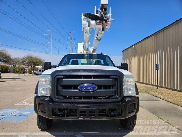 Ford F - 550 Bilmontert lift