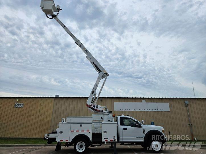 Ford F-550 Bilmontert lift