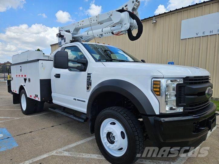 Ford F-550 Bilmontert lift