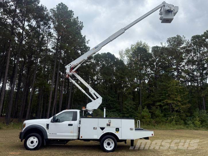 Ford F-550 Bilmontert lift
