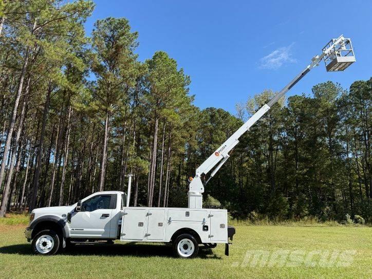 Ford F-550 Bilmontert lift