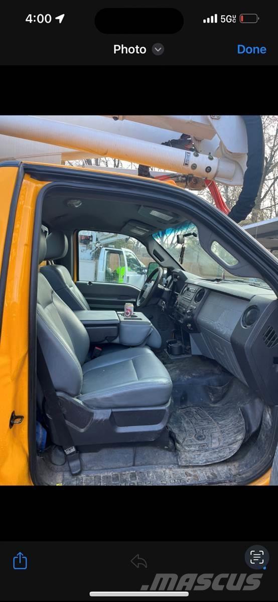 Ford F-550 Bilmontert lift