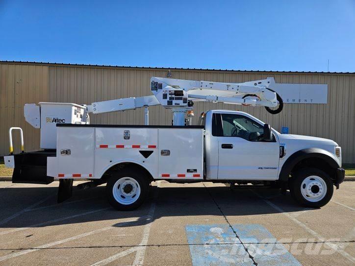Ford F-550 Bilmontert lift