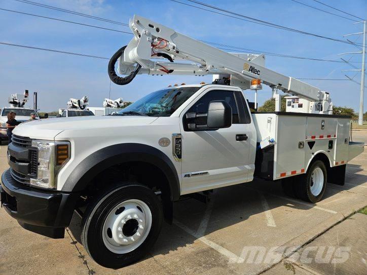 Ford F-550 Bilmontert lift