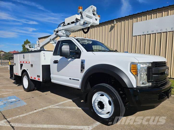 Ford F-550 Bilmontert lift