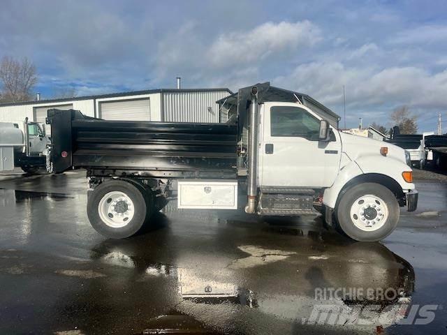 Ford F-650 Chassis