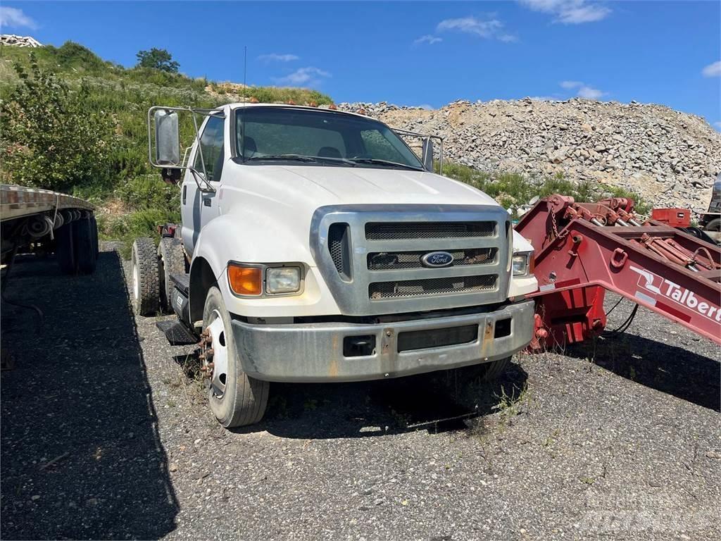Ford F-650 Chassis