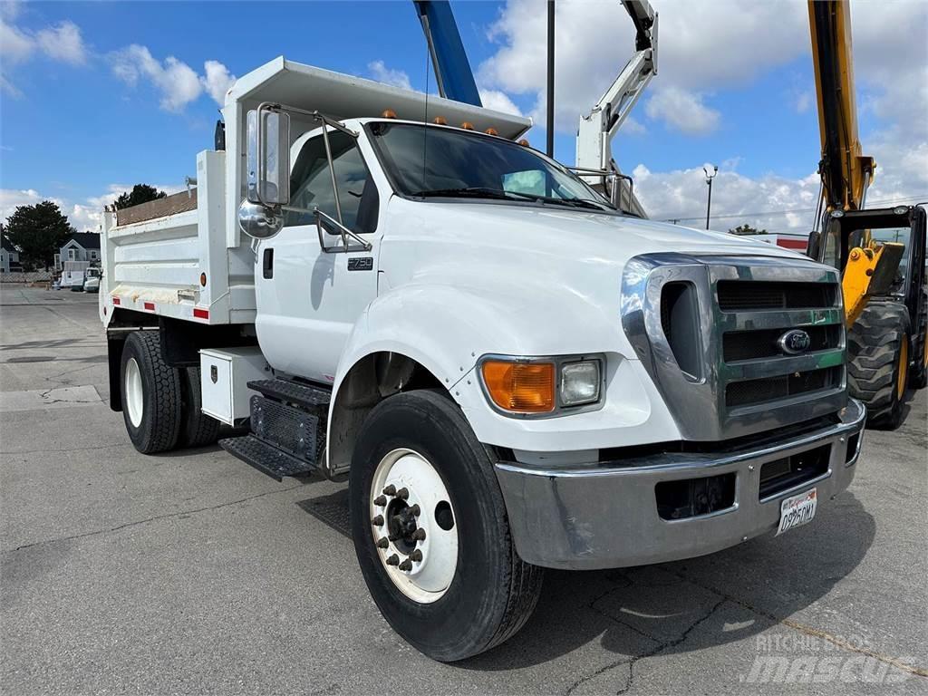 Ford F-750 Tippbil