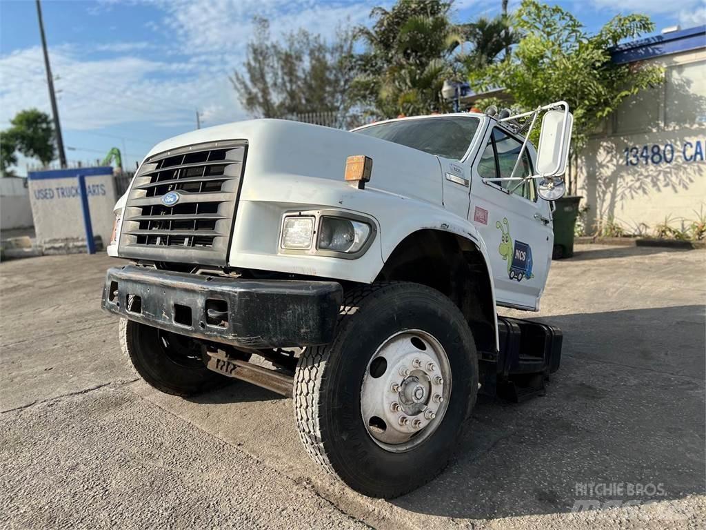 Ford F-800 Transport - Annet