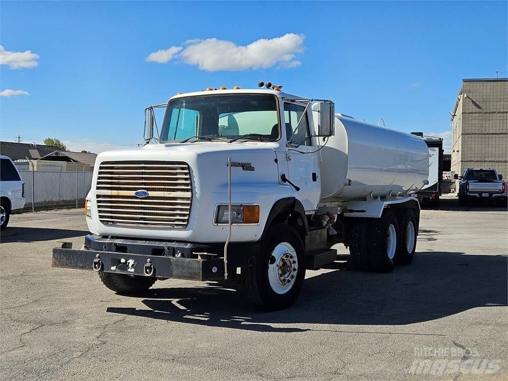 Ford L9000 Tankbiler