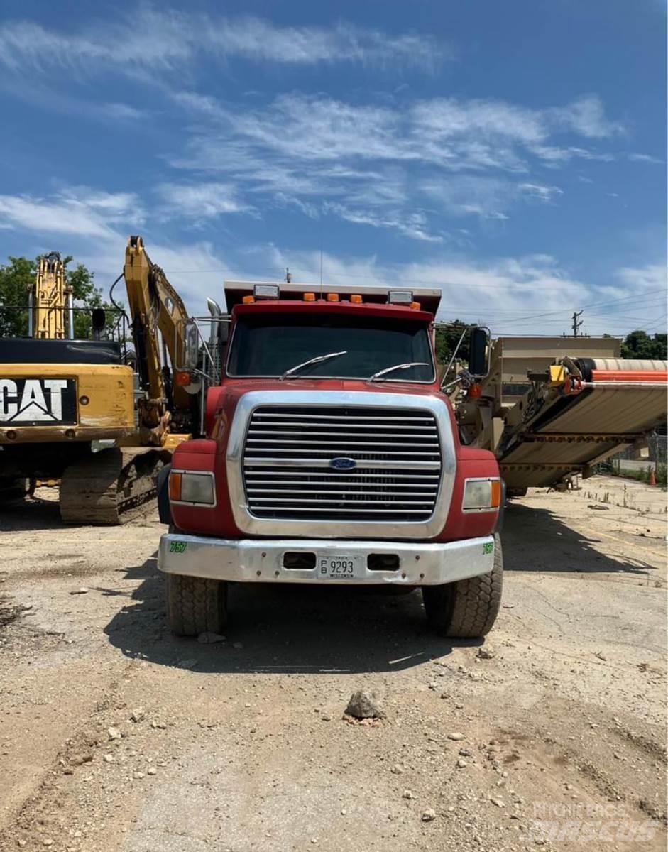 Ford L9000 Tankbiler
