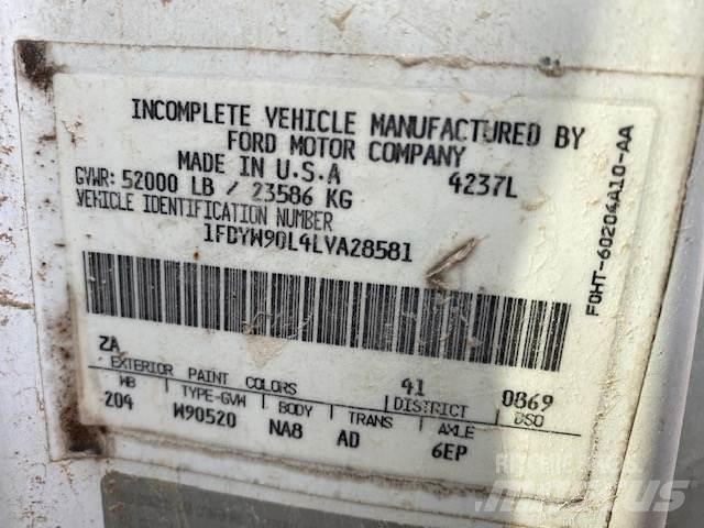 Ford L9000 Tankbiler