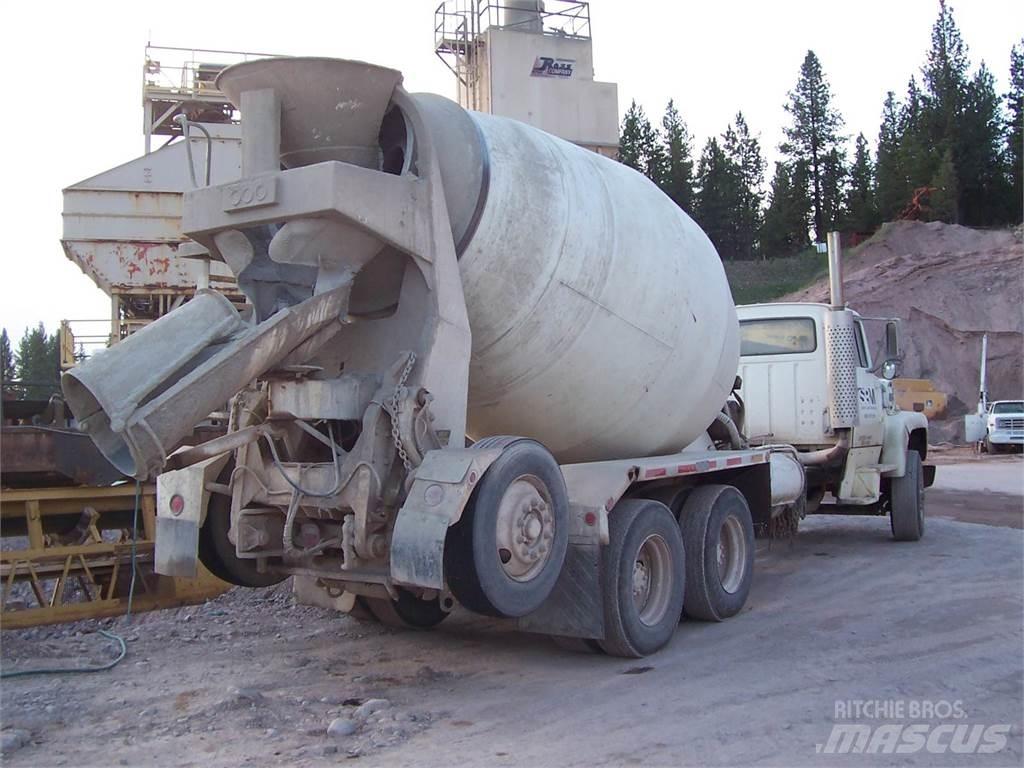 Ford LT9000 Betongbiler