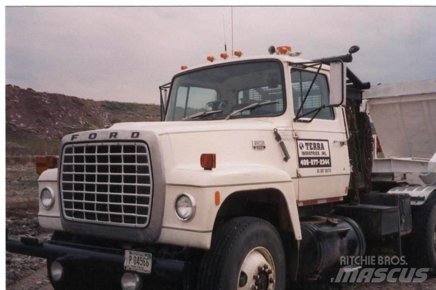 Ford LT9000 Flatvogn med vinsj
