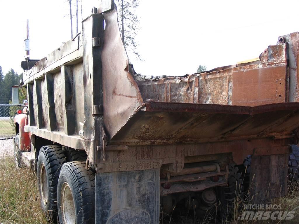 Ford T850 Tippbil