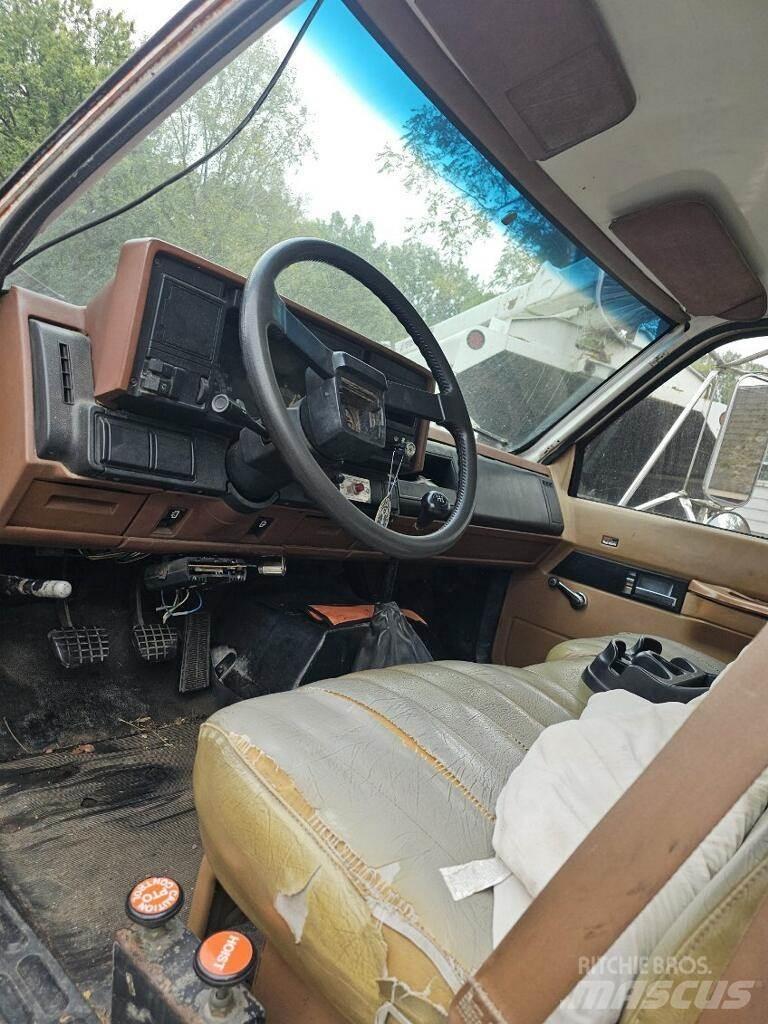 GMC C6000 Flisbiler