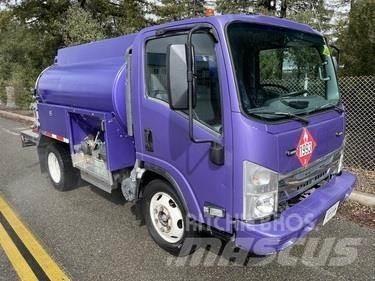 Isuzu NPR Tankbiler