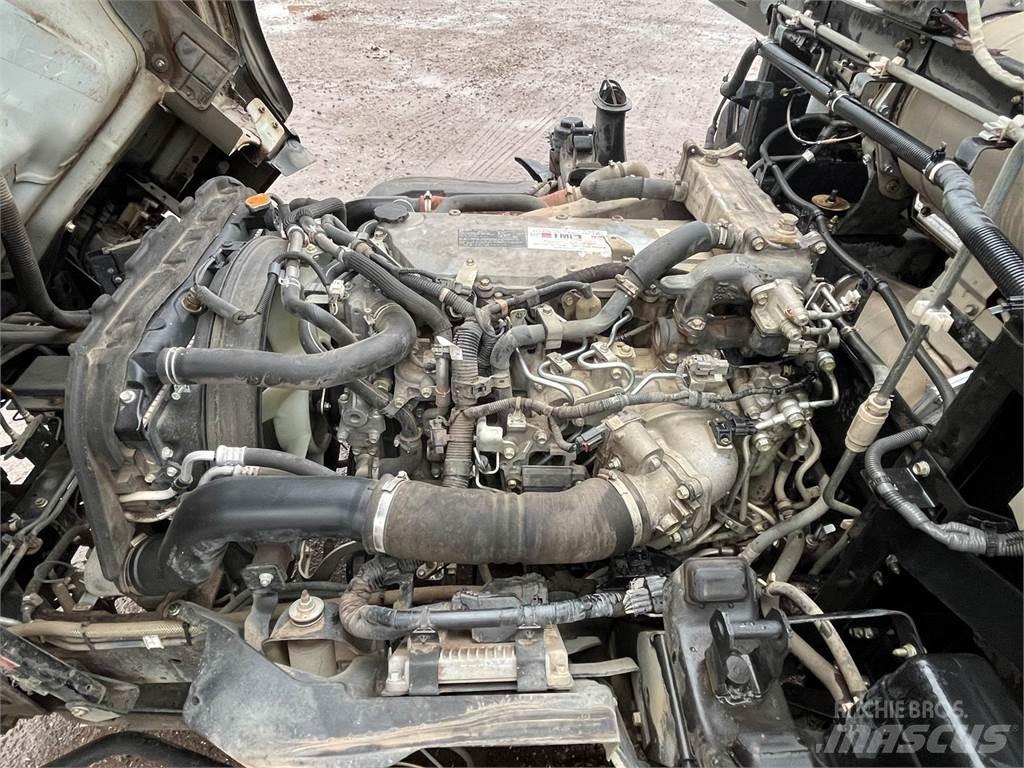 Isuzu NPR Feiemaskiner