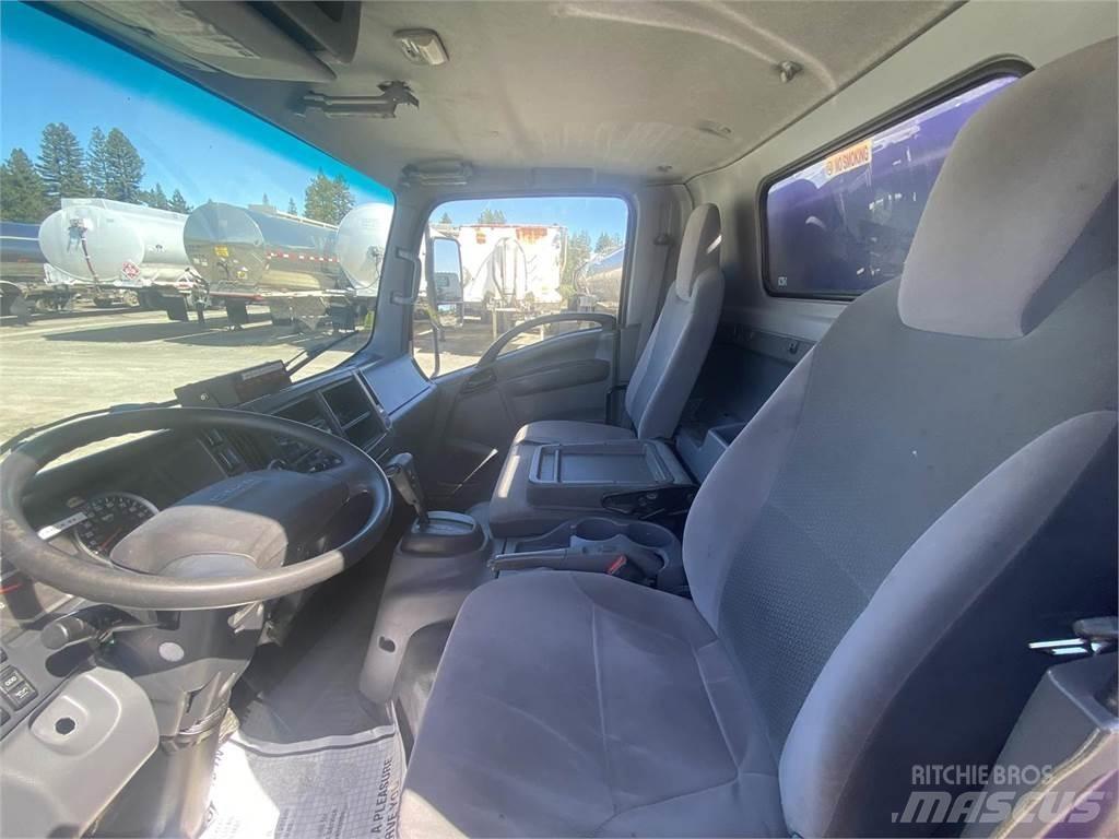 Isuzu NQR Tankbiler
