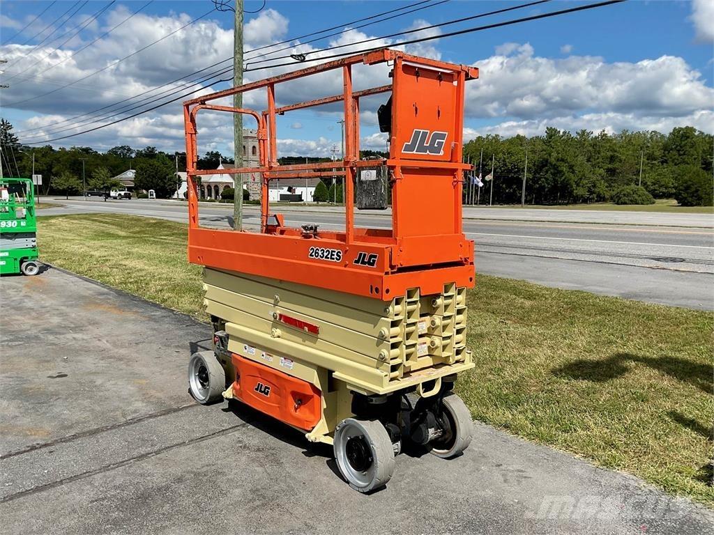 JLG 2632ES Sakselifter