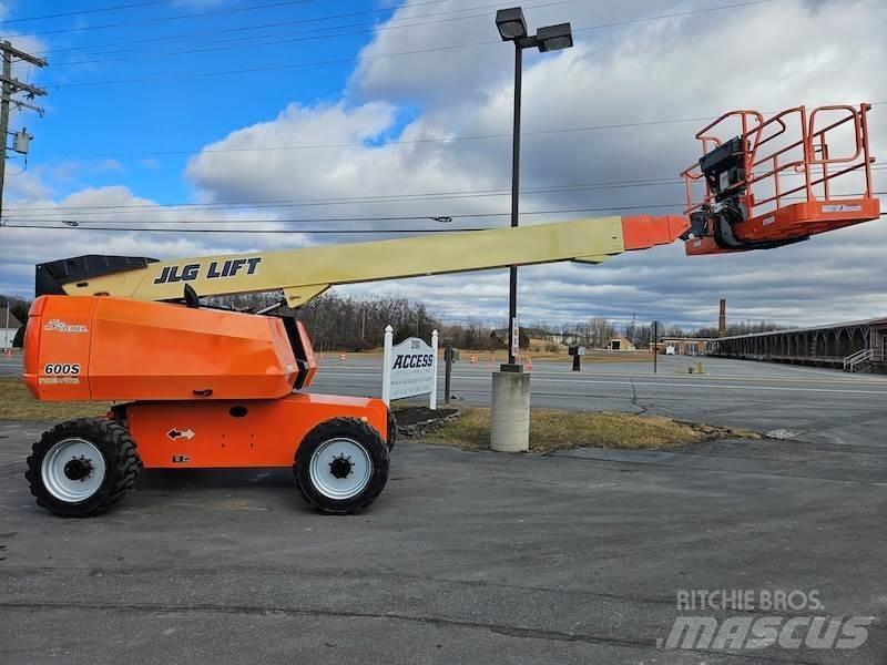 JLG 600S Teleskop bomlifter