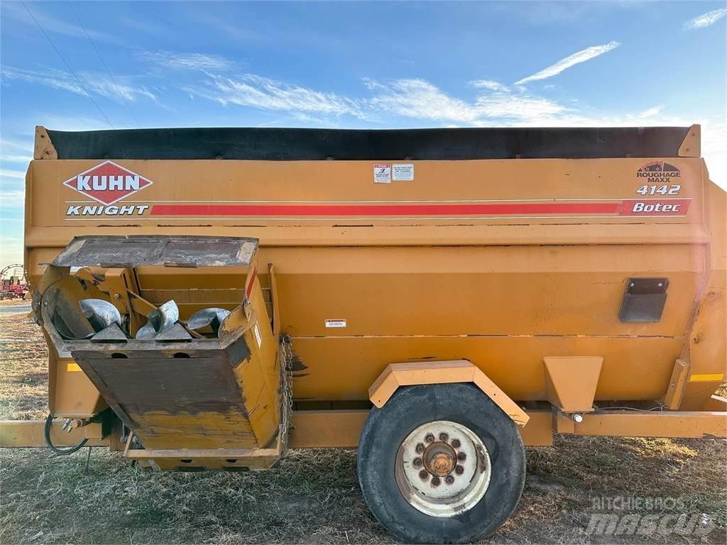 Kuhn 4142 Blande- og fôringsmaskiner