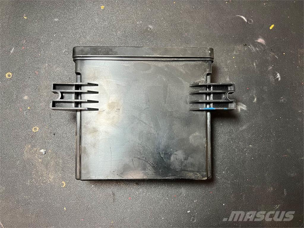 Mack  Lys - Elektronikk