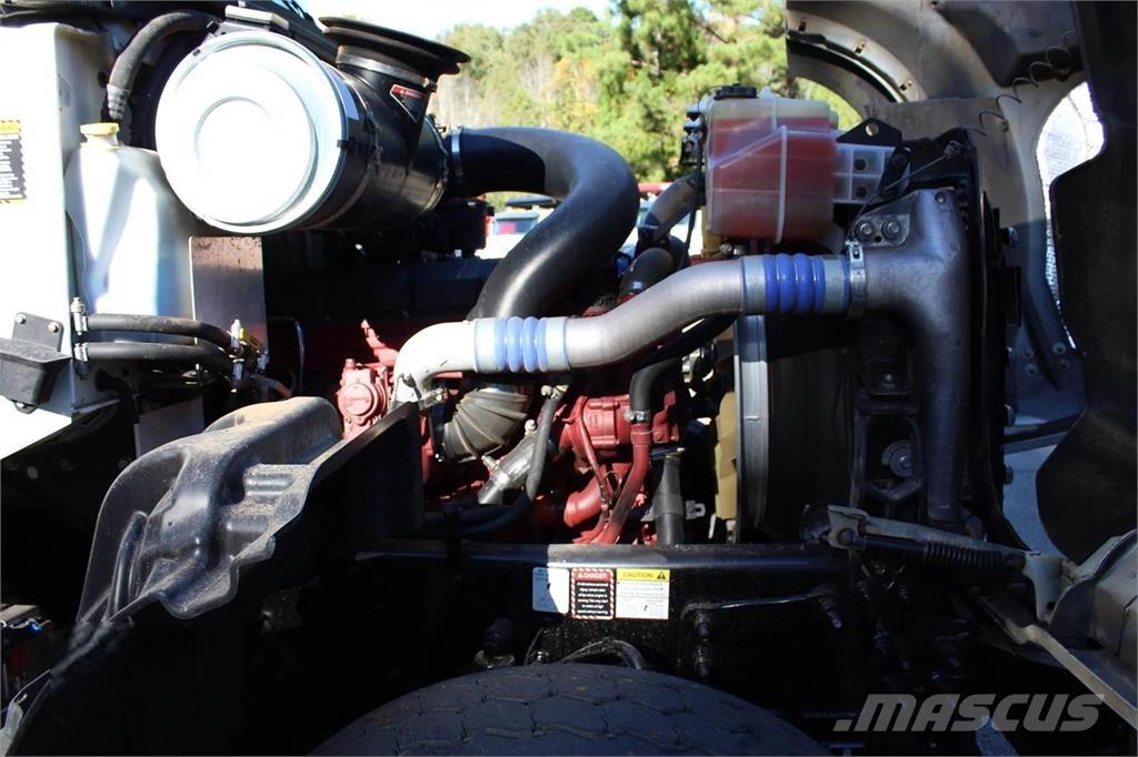 Mack 84FR Tippbil