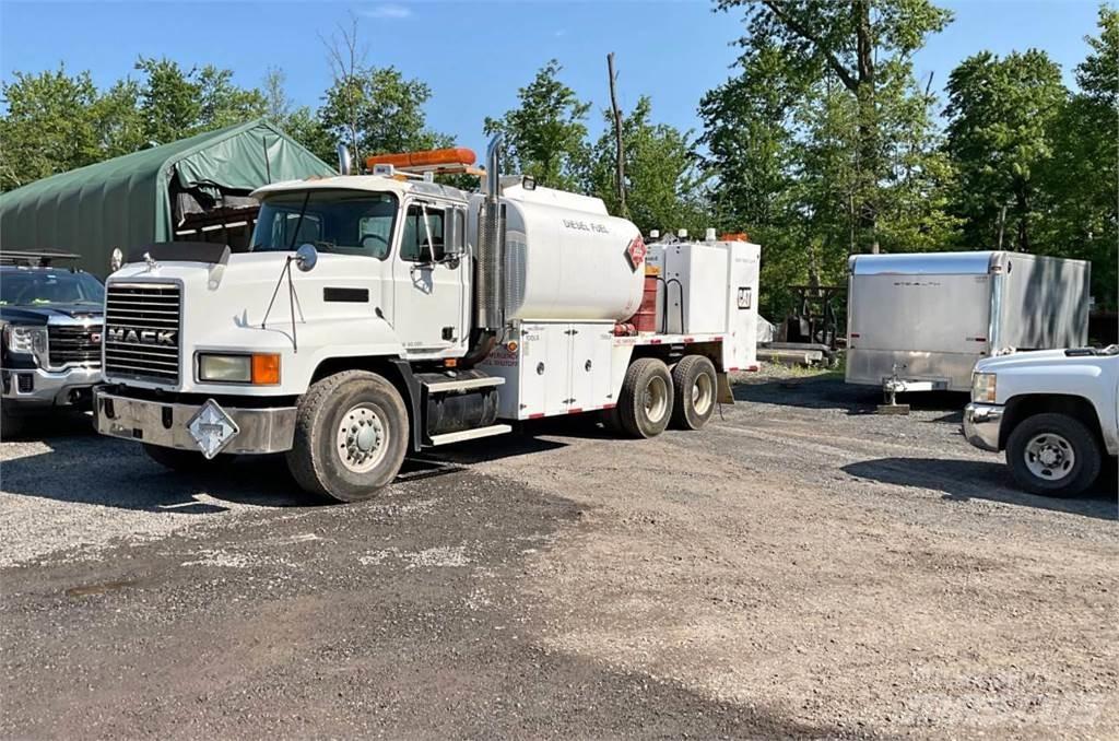 Mack CH613 Tankbiler