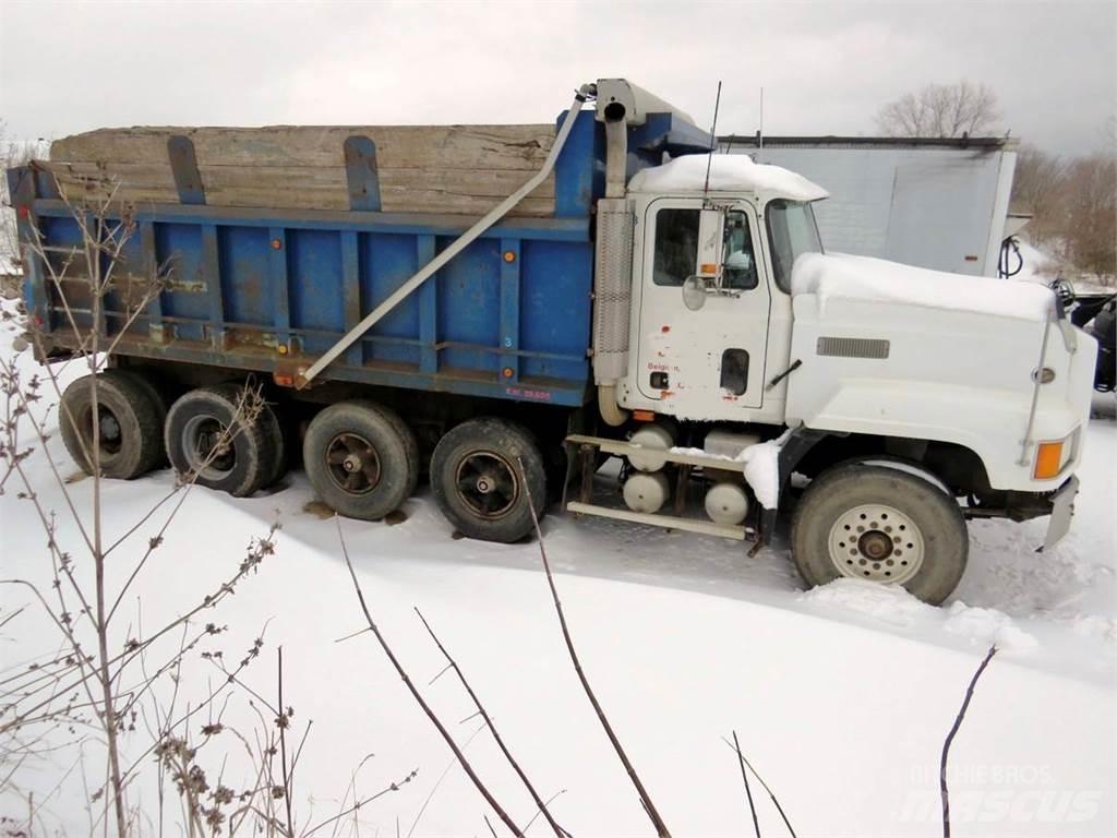Mack CL613 Tippbil