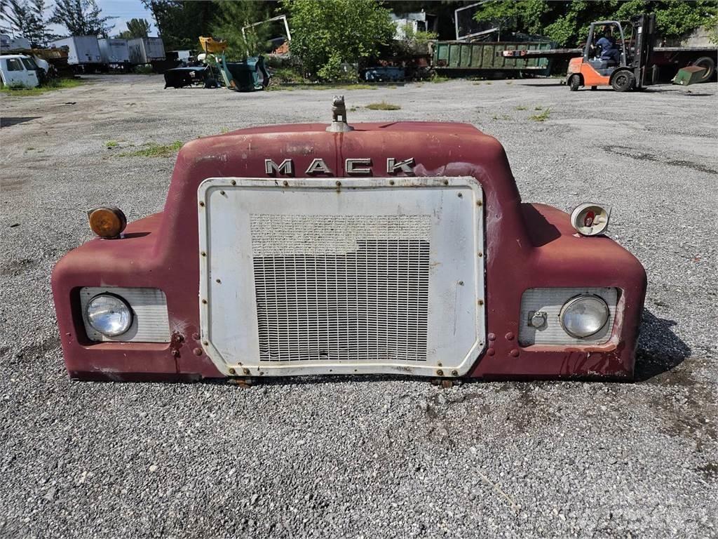 Mack Other Transport - Annet
