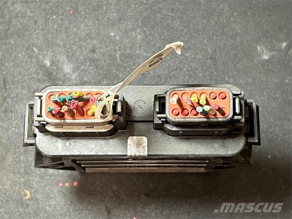 Mack Other Lys - Elektronikk