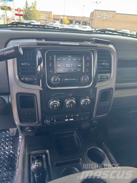 RAM 5500 Bilmontert lift