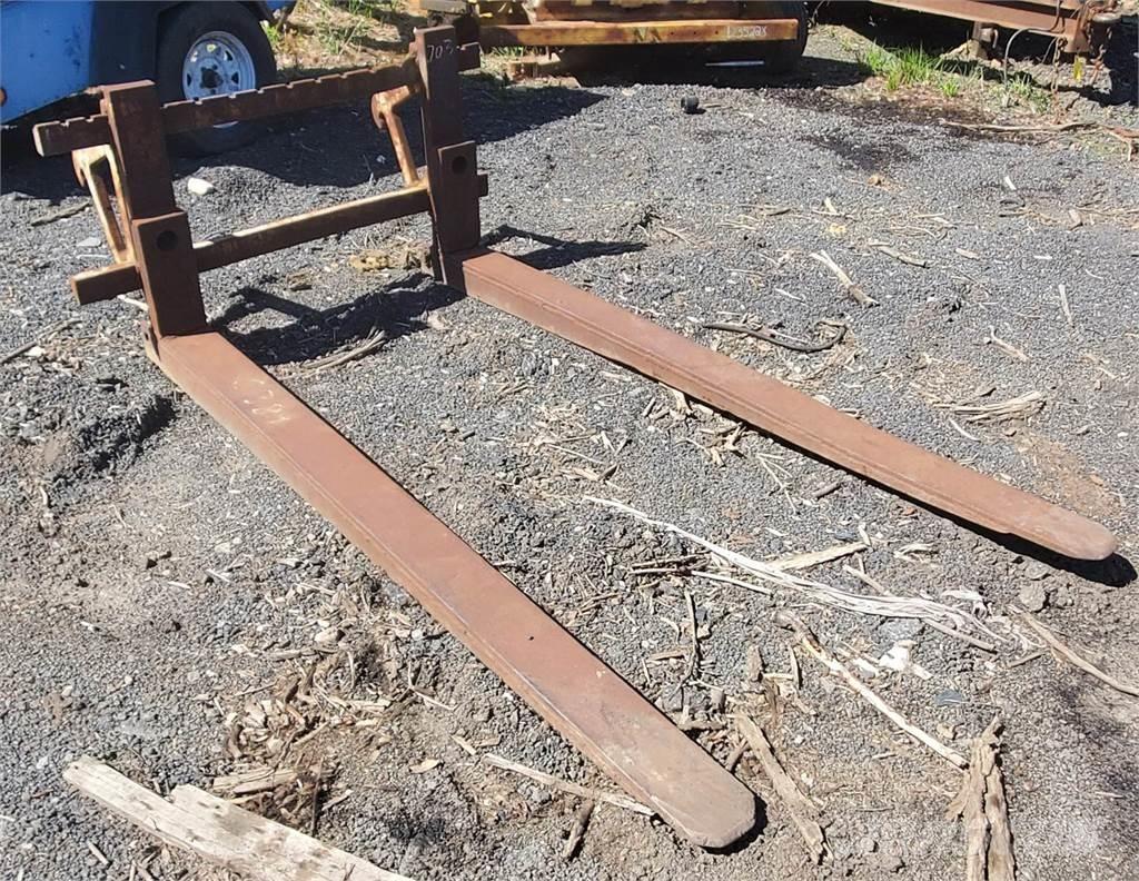  Unmarked Pallegafler