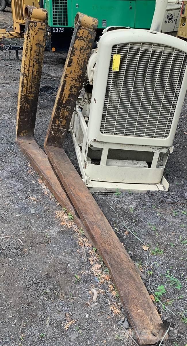  Unmarked Pallegafler