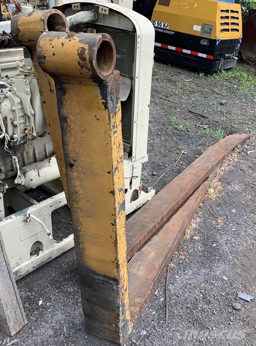  Unmarked Pallegafler