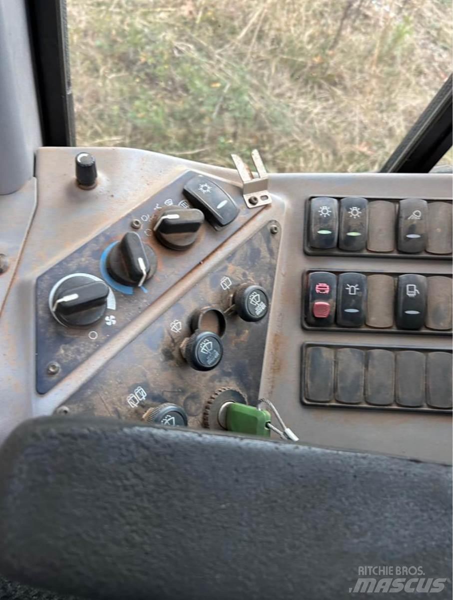 Volvo G946 Veihøvler