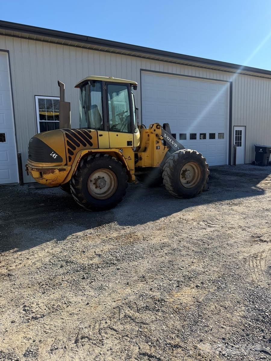 Volvo L45 Hjullastere