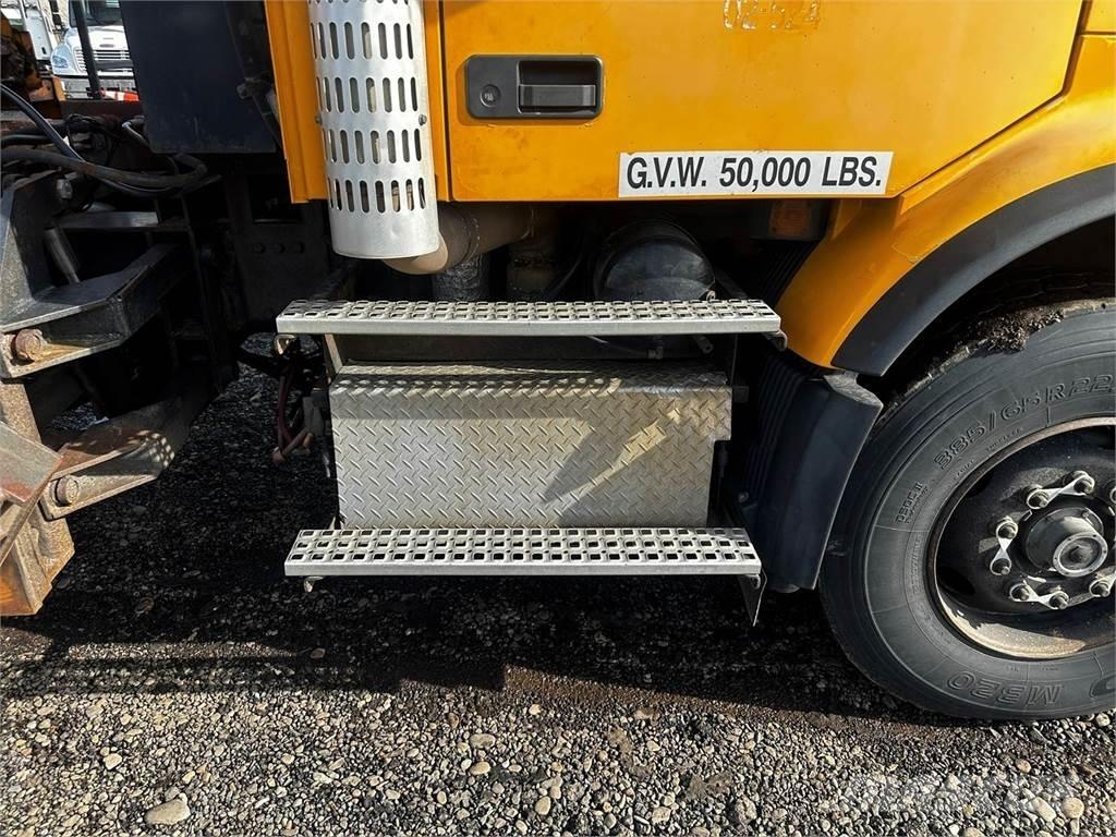 Volvo VHD Snøploger- og skjær
